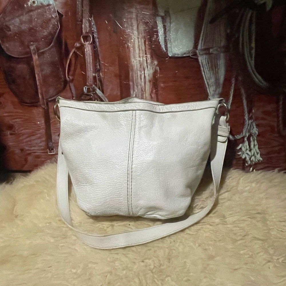 Roots XL white leather bag